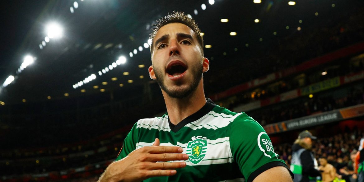 Agent travels to hold talks as Man Utd plot move for "excellent" £50m star